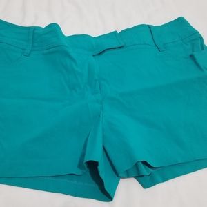 Aqua shorts gold button side detail BisouBisou 18